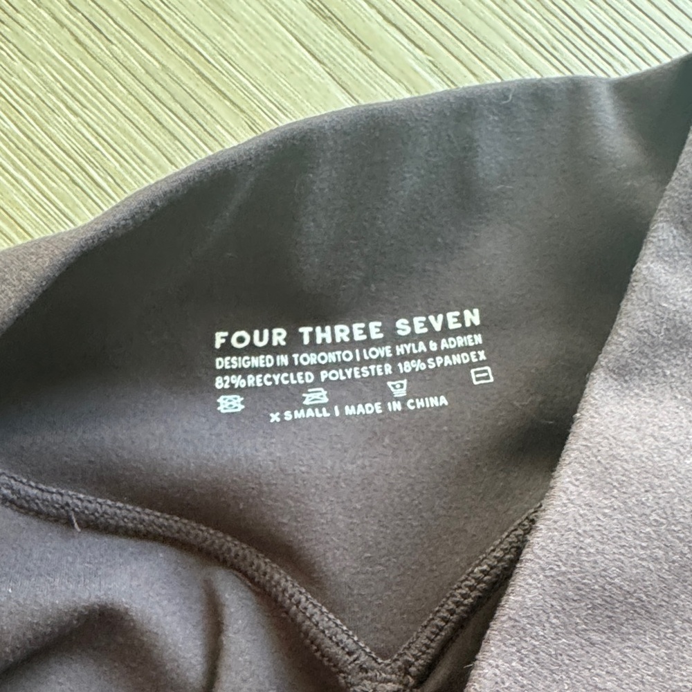437 plum/brown leggings sz XS - Picture 3 of 3